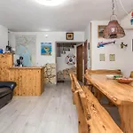 Cozy In Barbat-rab Apartmán *