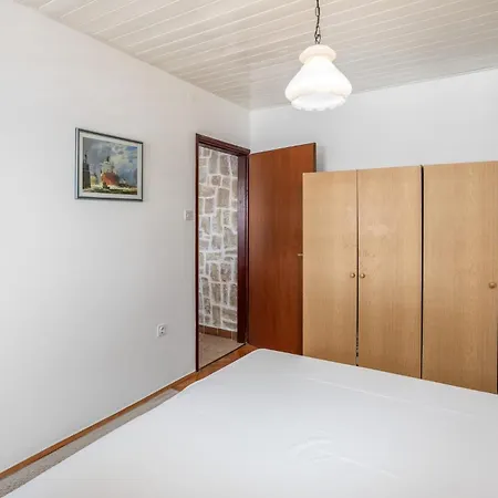 Cozy In Barbat-rab With House Sea View Barbat na Rabu