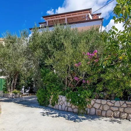Cozy In Barbat-rab With House Sea View